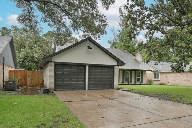 Building Photo - 3526 Indian Forest Dr