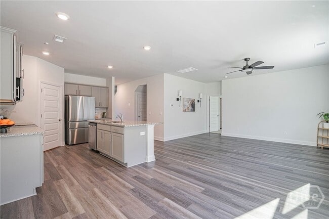 Building Photo - 756 Logging Hl Dr