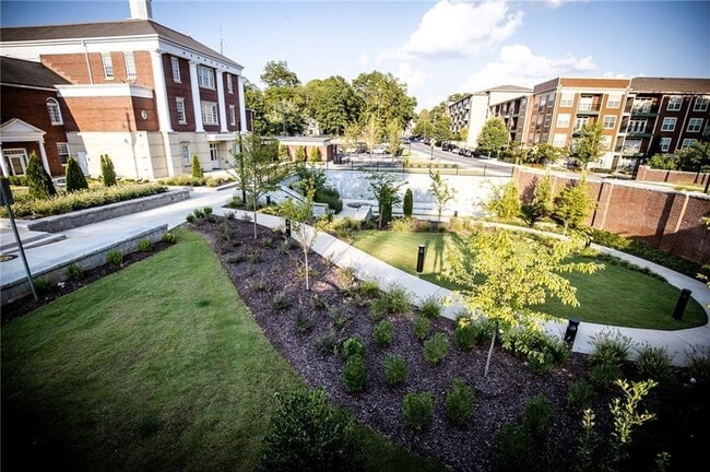 Building Photo - 6080 Stone Wood Dr NW