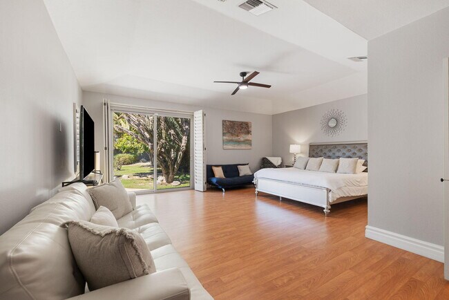 Building Photo - 72056 Palm Haven Dr