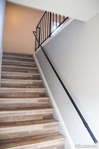 Building Photo - 1225 S Oneida St