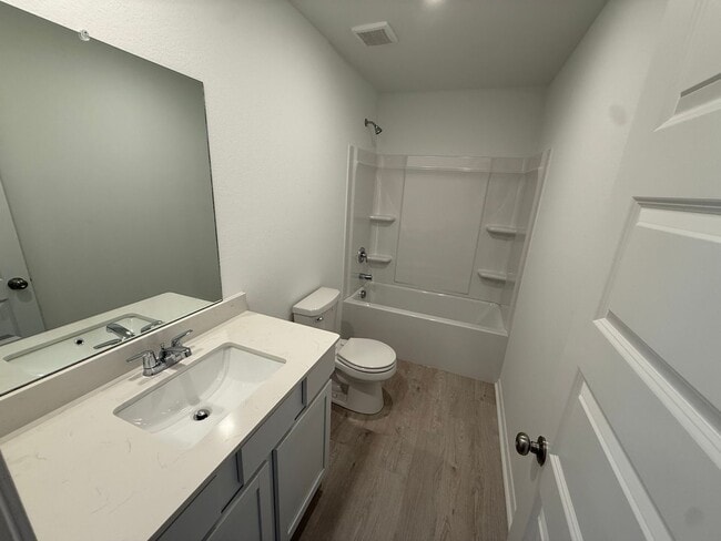 Building Photo - 1008 Raven Walk Dr