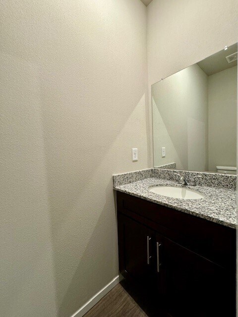 Building Photo - 3079 S Saline Aly