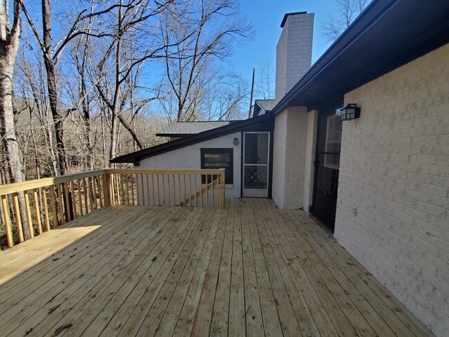 Building Photo - 365 Caldwell Cir