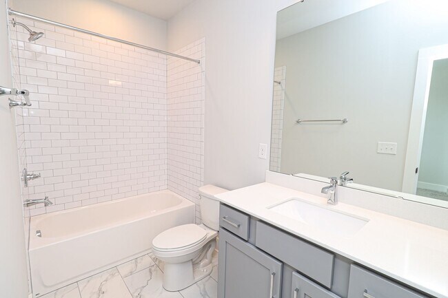 Building Photo - Luxury New Construction Townhome in Bryant...