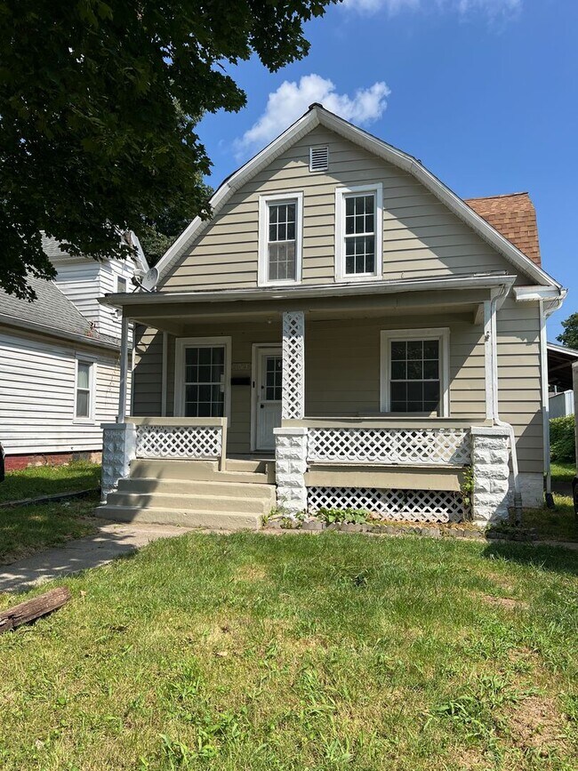 Primary Photo - 3 bed /2 bath single family rental home fo...