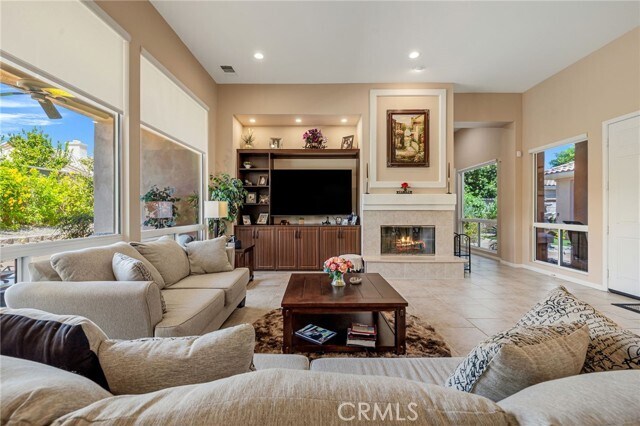 Building Photo - 78652 Alliance Way