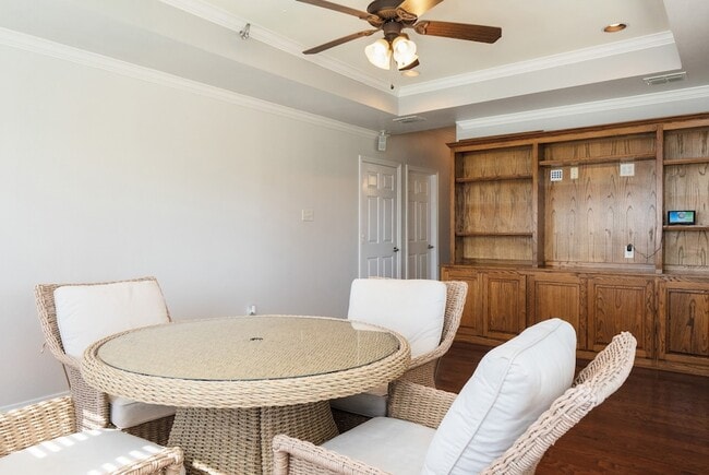 Building Photo - 115 Kenwick Ct