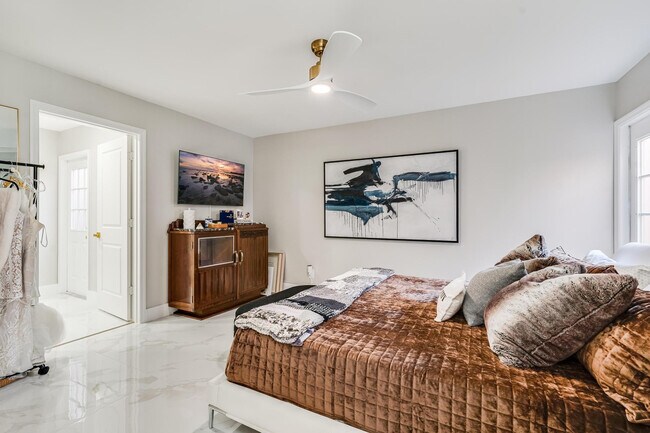 Building Photo - 154 Coventry Pl