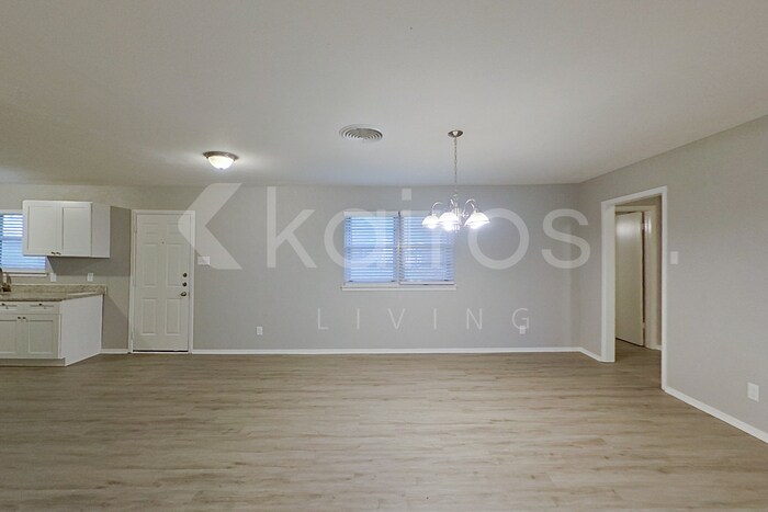 Building Photo - 3609 Grady St
