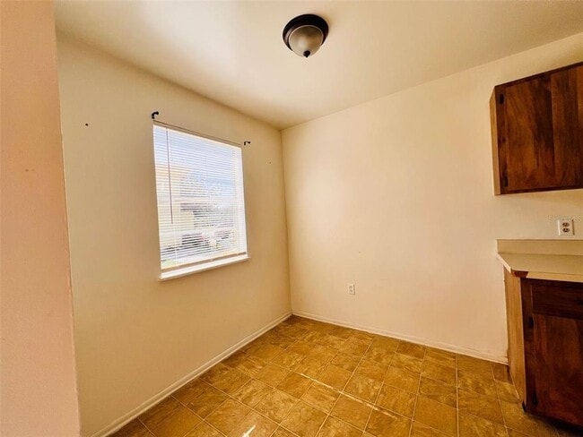 Building Photo - 2192 Knox McRae Dr