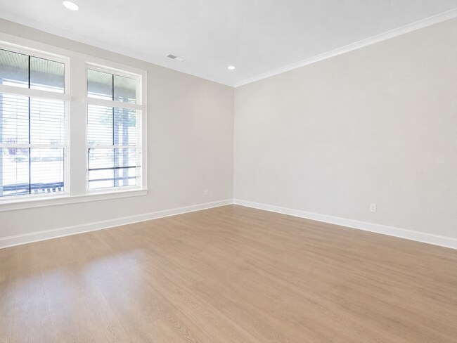 Building Photo - Check out this lovely, like-new home featuring 3 bedrooms, 2.5 bathrooms, a spacious 2-car garage...