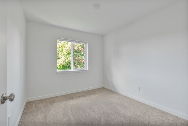 Building Photo - 2711 Niki Lane