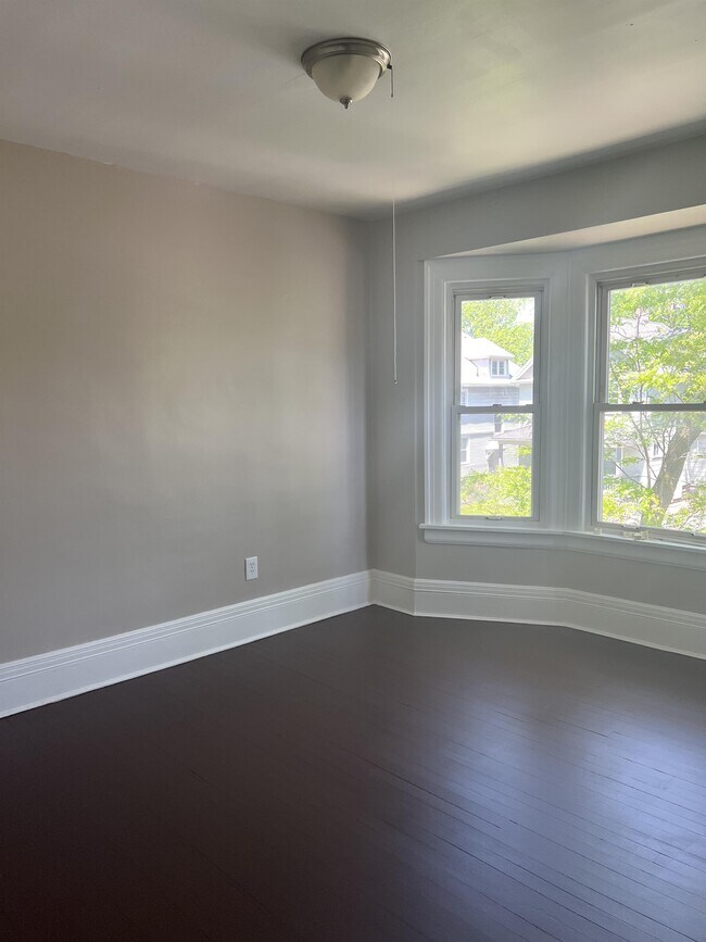 Building Photo - 269 Selye Terrace