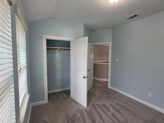 Building Photo - 19415 Bronte Springs Court