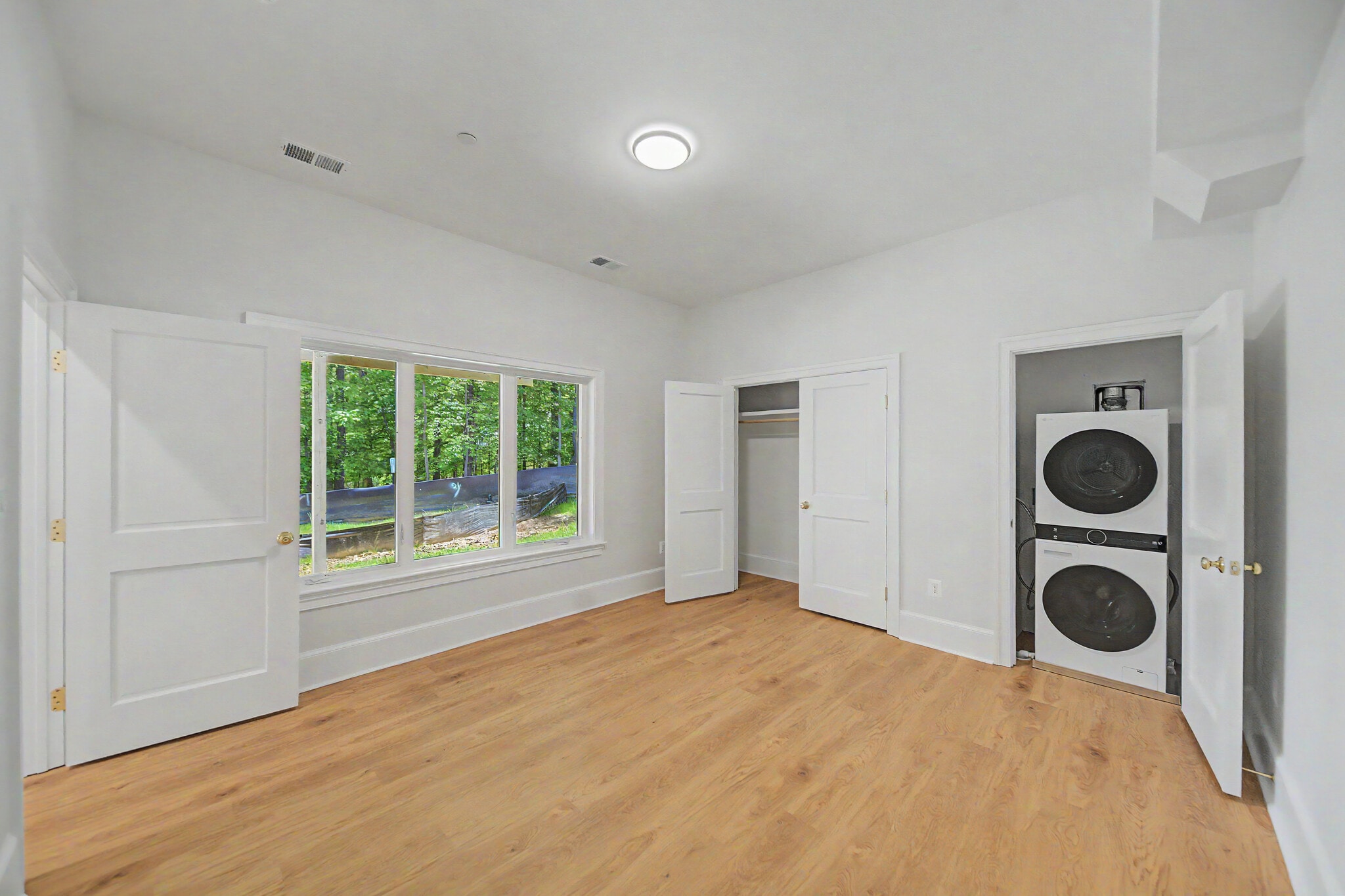 Building Photo - 10205 Sorrel Ave