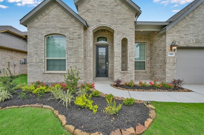 Building Photo - 17841 McClary Cardinal Dr