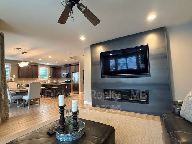 Building Photo - 3325 Show Jumper Ln