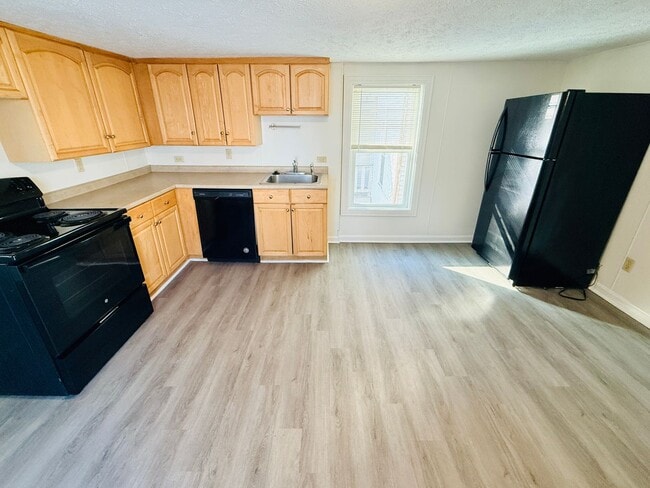 Building Photo - 53 Pike St