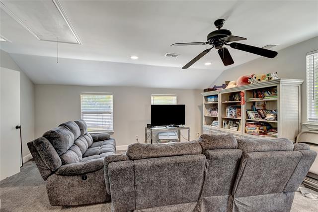 Building Photo - 6522 Willow Ln