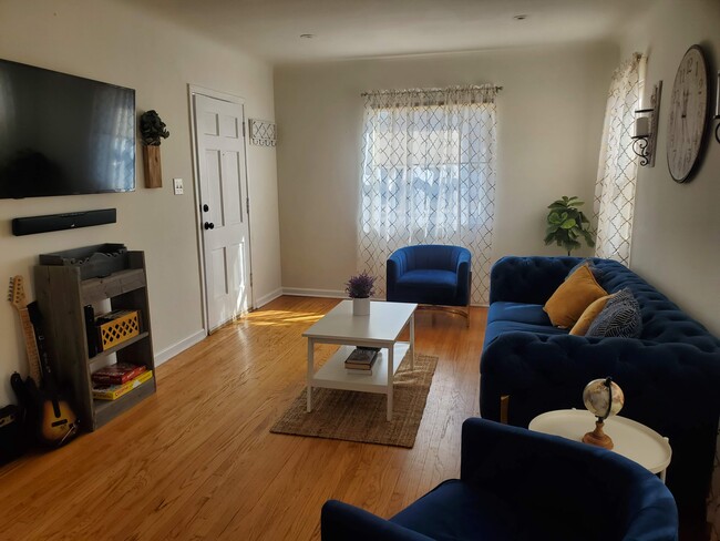 Living Room - 4319 W 167th St