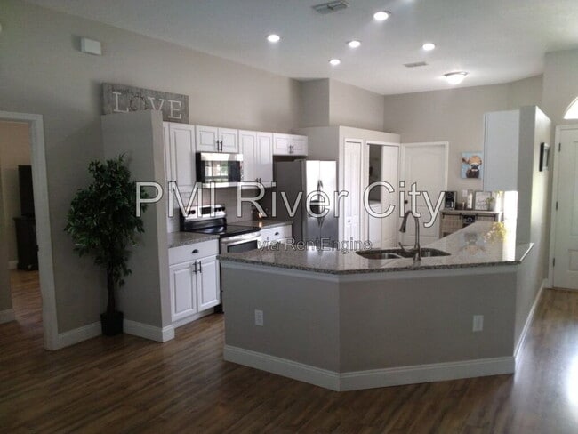 Building Photo - 2320 Locustwood Ct