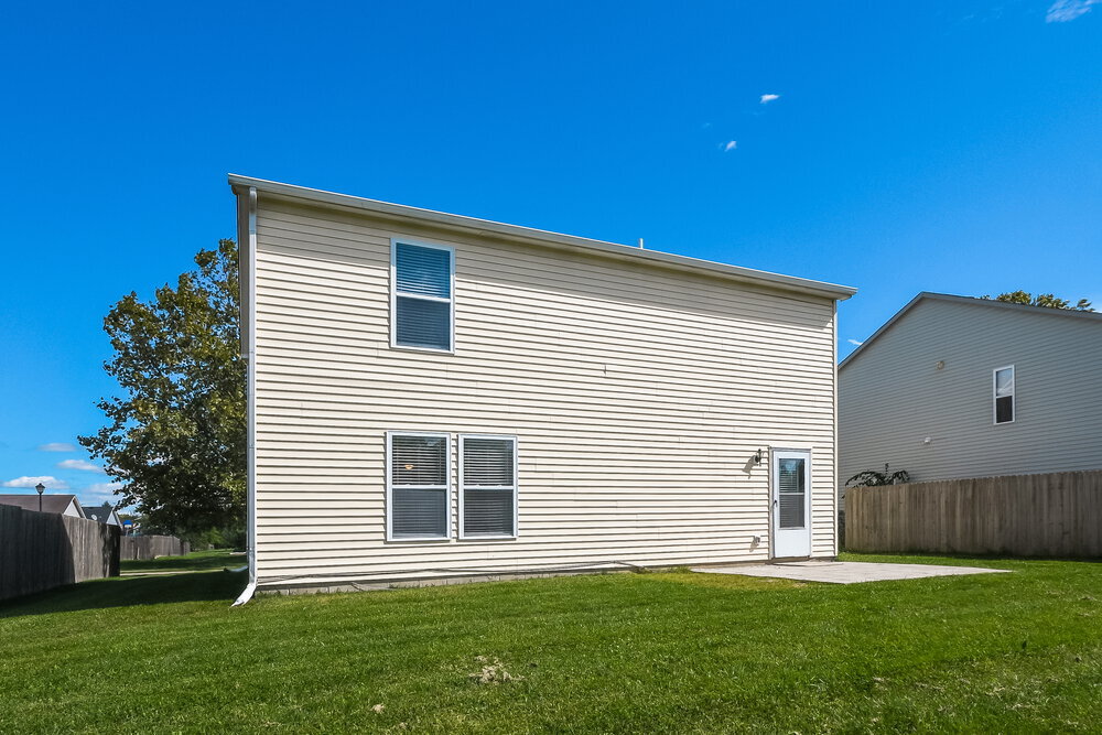 Building Photo - 958 Streamside Dr
