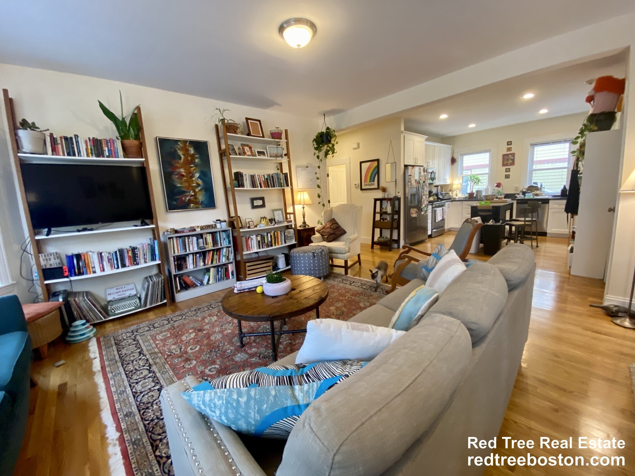 Building Photo - 177 School St