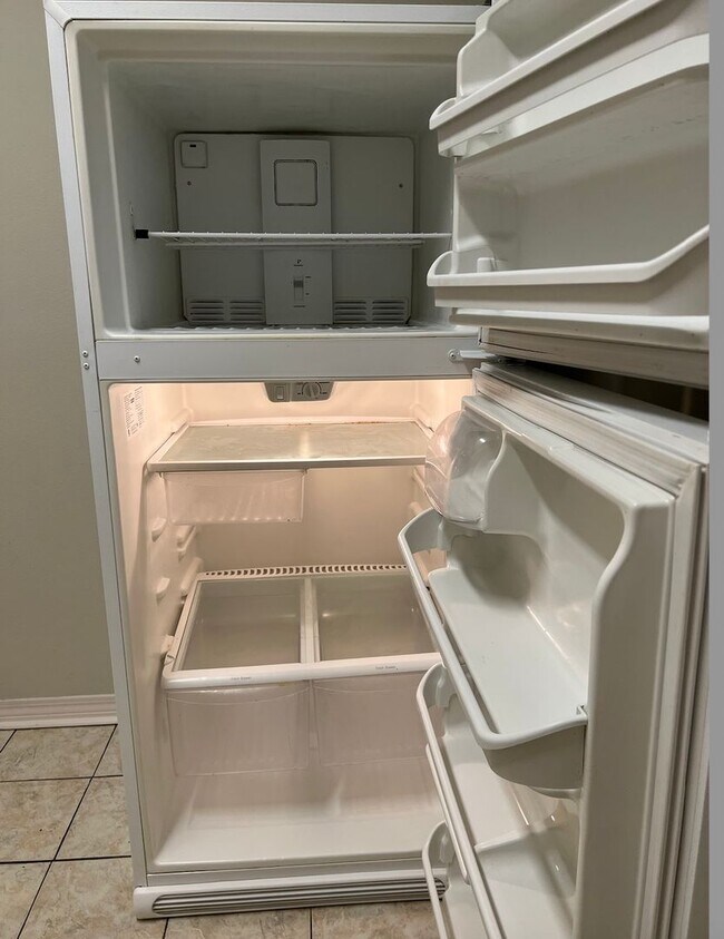 Building Photo - 209 Geneva St