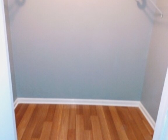 Walk In Closet in Master Bedroom - 570 Mesa Dr