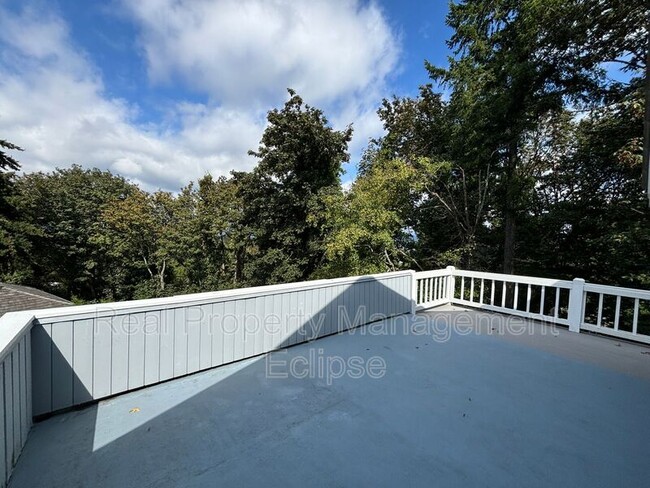 Building Photo - 4708 155th Pl SE