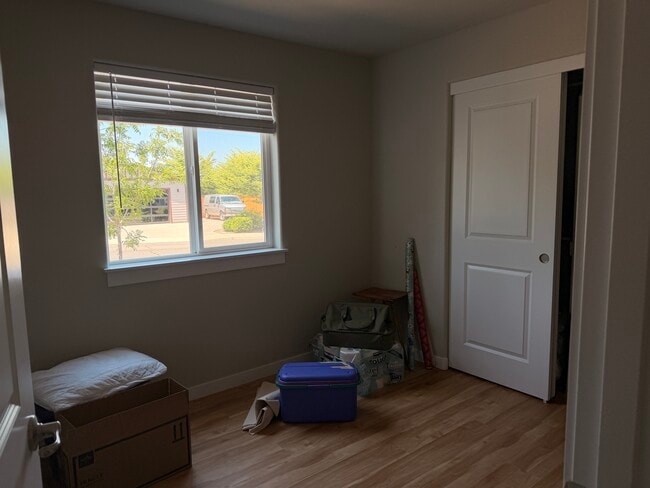 Building Photo - 401 Talent Ave