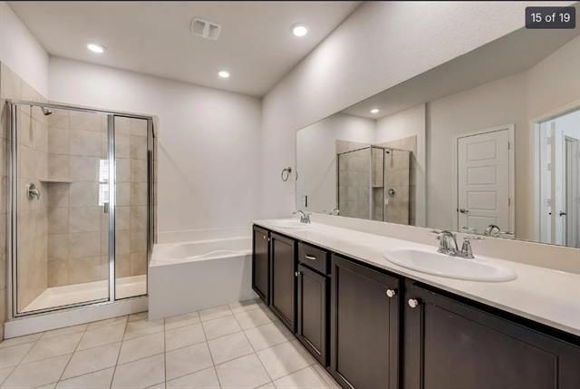 Building Photo - 2405 Siskiyou St