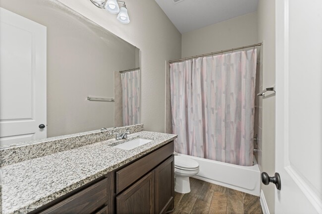 Building Photo - 18226 Dalyell Dr