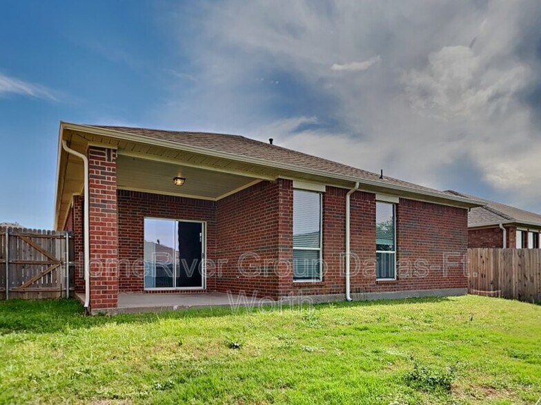 Building Photo - 4005 Martinsburg Dr
