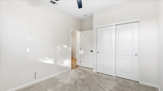 Building Photo - 1528 Morning Glory Ln