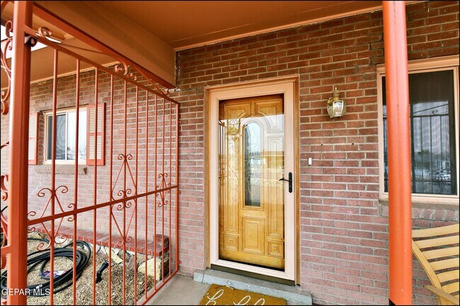 Building Photo - 7830 Basswood Ave