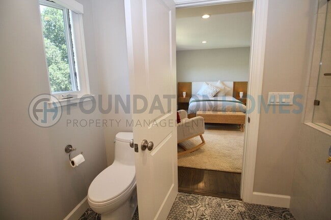 Building Photo - Fully Furnished 5BD/2.5BA Hillside View Home-FOUNDATION