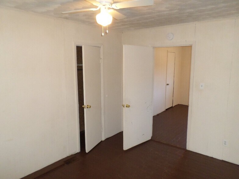 Building Photo - 535 Arkwright Dr