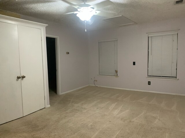 Building Photo - 600 Lakeshore Dr