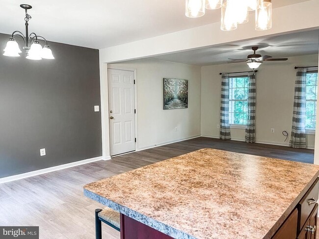 Building Photo - 18162 White Tail Way