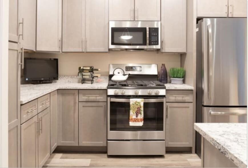 Building Photo - Oak Street Park