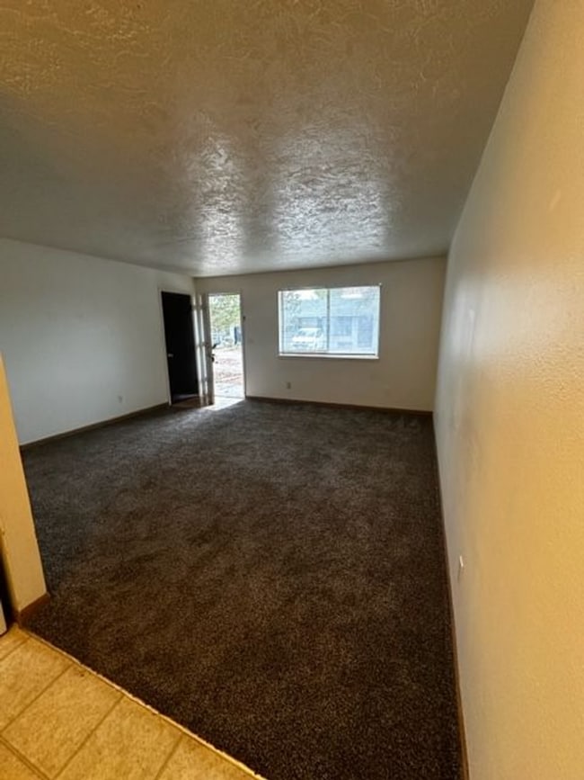 Building Photo - 3724 Billings Dr