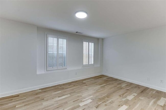 Building Photo - 10674 Weir Way