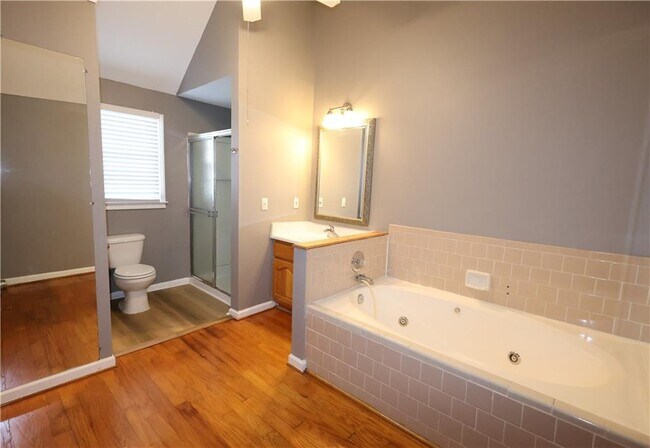 Building Photo - 771 McLendon Dr