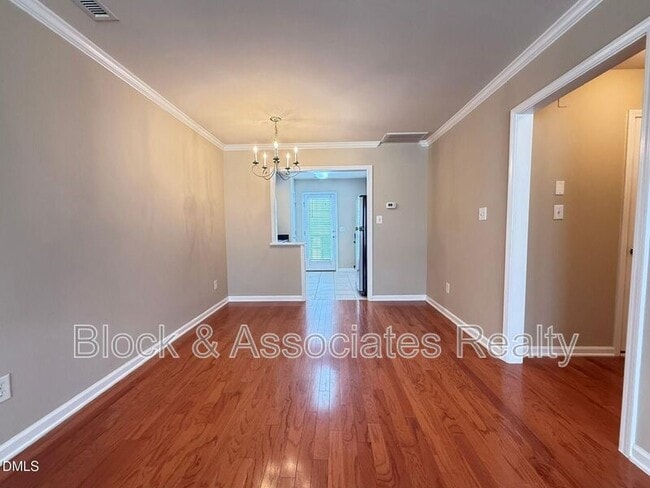 Building Photo - 9911 Cleaver Ct