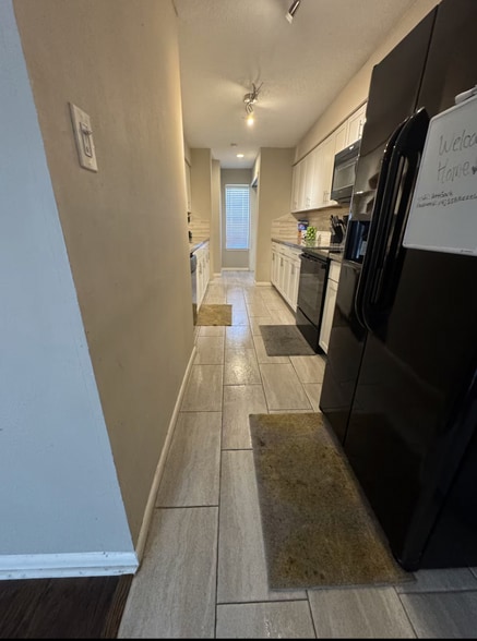 Kitchen - 4148 Belle Park Dr