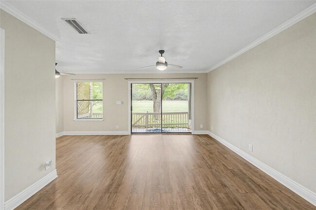 Building Photo - 41 Cypress Fairway Village