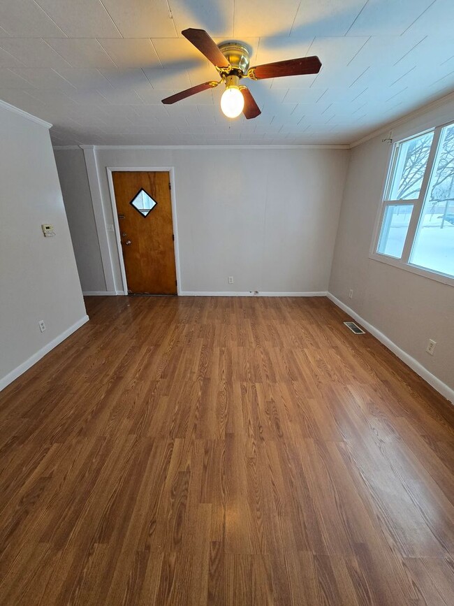 Building Photo - 2317 Richmond Ave