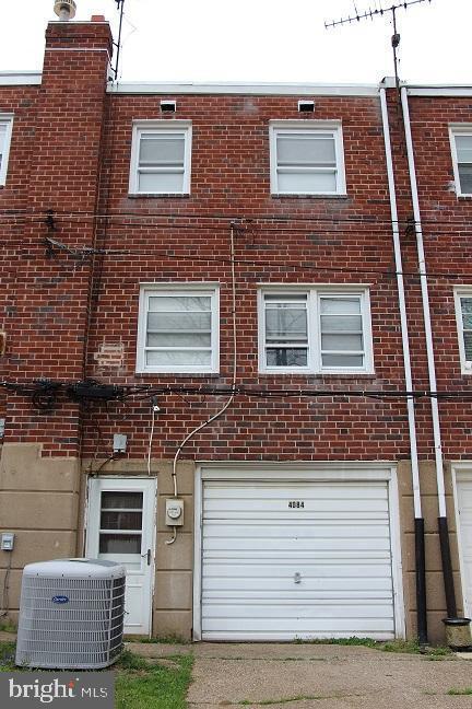 Building Photo - 4084 W Ford Rd